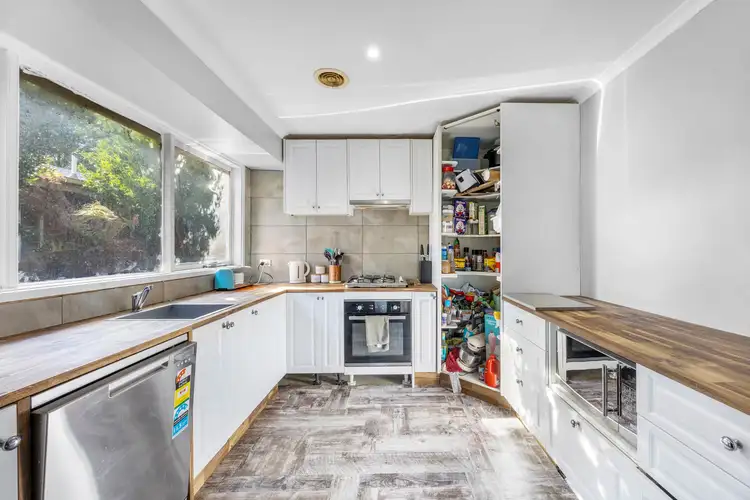 Fifth view of Homely house listing, 9 Banksia Court, Romsey VIC 3434