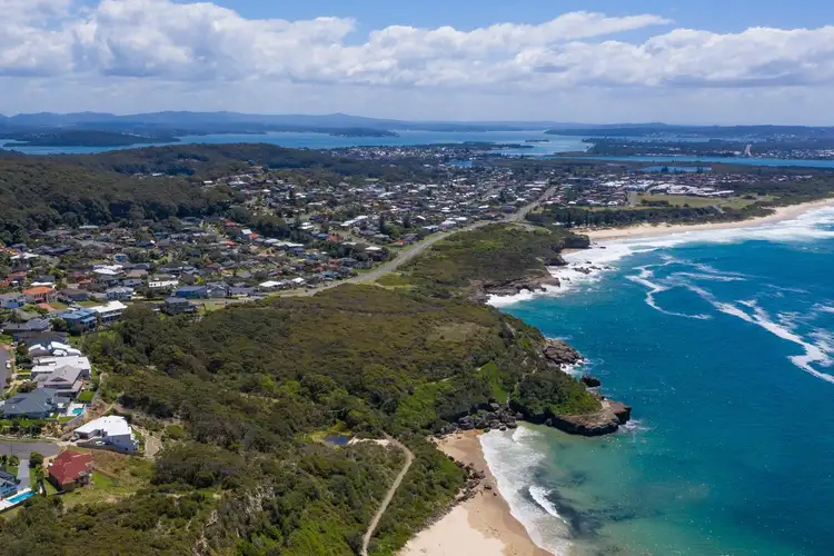 22 Copper Valley Close, Caves Beach NSW 2281
