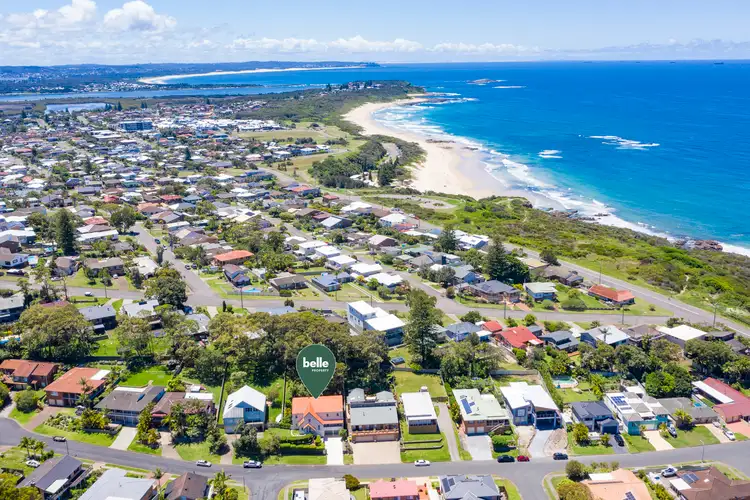 22 Copper Valley Close, Caves Beach NSW 2281