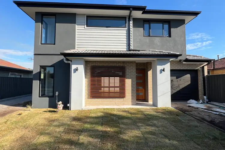 1/73 Lester Avenue, St Albans VIC 3021