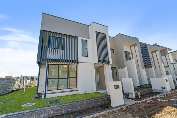 18 Dexter Street, Oran Park NSW 2570