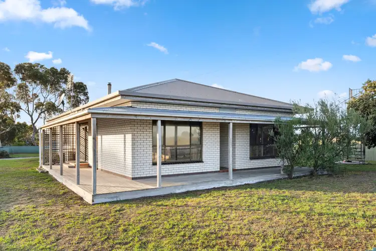 2450 Corangamite Lake Road, Dreeite VIC 3249