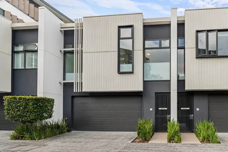 612/12-18 Parkside Circuit, Hamilton QLD 4007