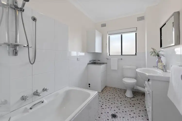 Sixth view of Homely unit listing, 11/68 Crown Road, Queenscliff NSW 2096