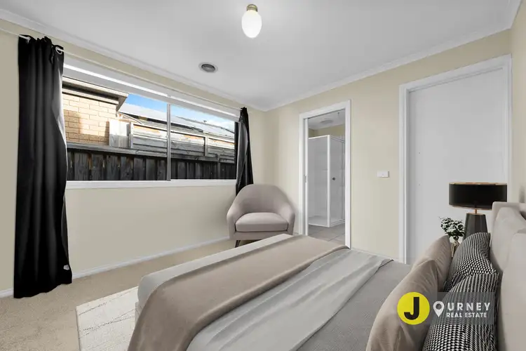 Second view of Homely house listing, 10 Bentley Court, Pakenham VIC 3810