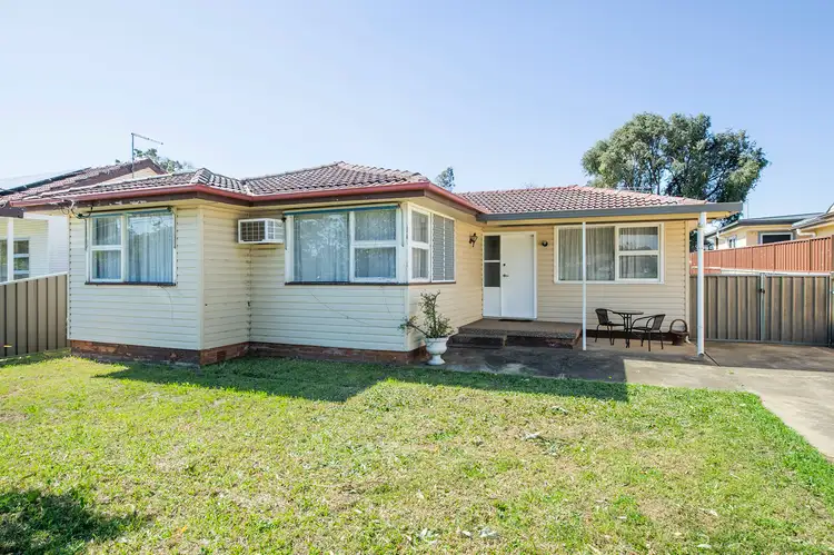 16 College Street, Cambridge Park NSW 2747