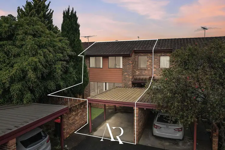 4/6 Jacquinot Place, Glenfield NSW 2167