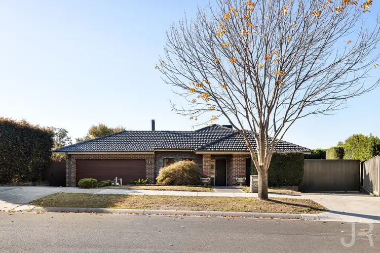4 Harvest Road, Officer VIC 3809