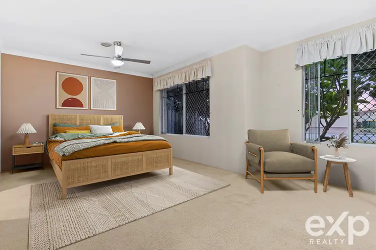 Sixth view of Homely house listing, 10 Fern Court, Warnbro WA 6169