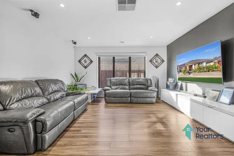 Fifth view of Homely house listing, 19 Barlow Circuit, Tarneit VIC 3029