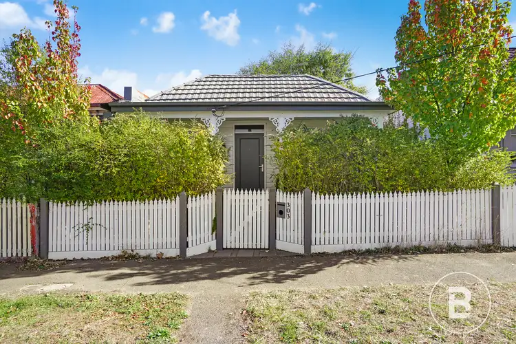 303 Doveton Street North, Soldiers Hill VIC 3350