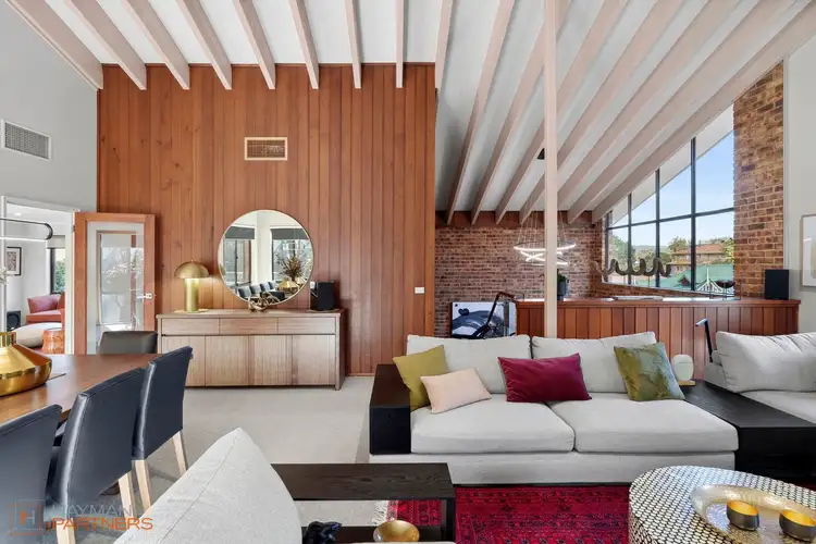 8 Richter Close, Fadden ACT 2904