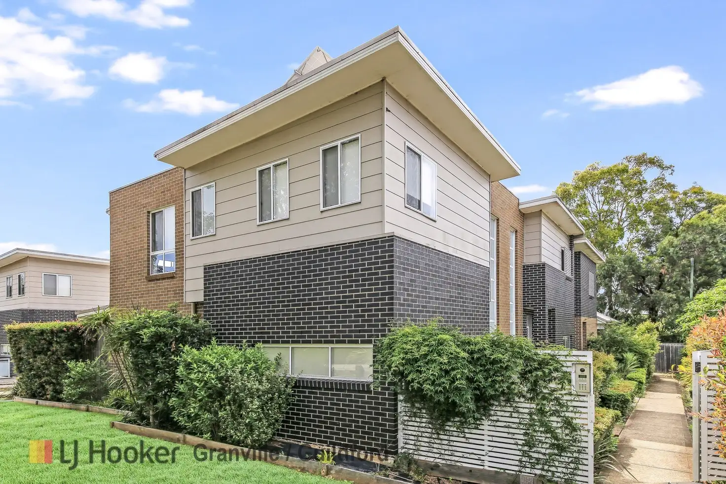 Main view of Homely townhouse listing, 8/8-12 Rosebery Road, Guildford NSW 2161