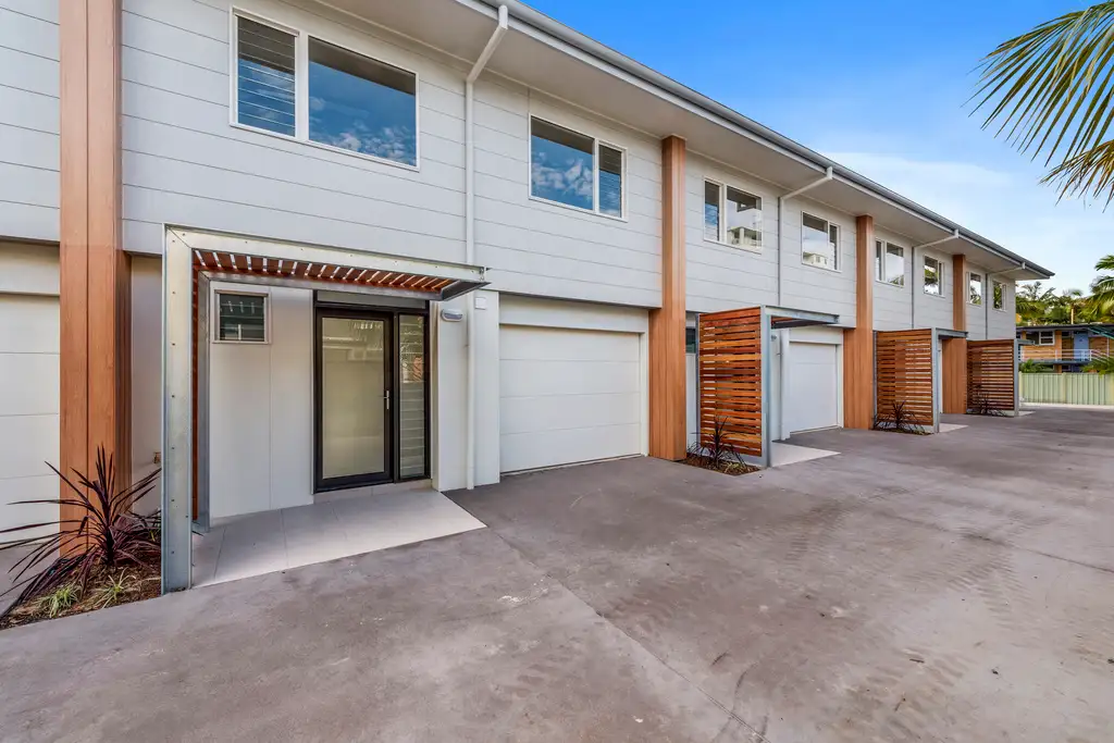 Main view of Homely townhouse listing, 13/122 Park Beach Road, Coffs Harbour NSW 2450