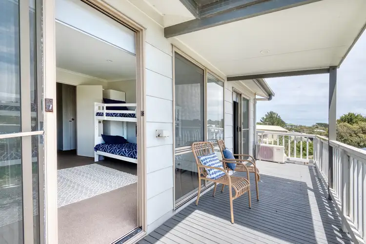 16 Woorak Avenue, Venus Bay VIC 3956