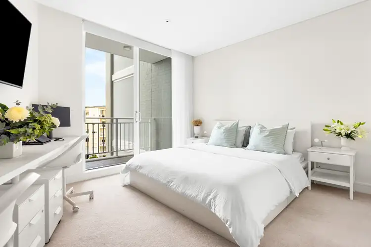 Sixth view of Homely apartment listing, 302/18 Woodlands Avenue, Breakfast Point NSW 2137