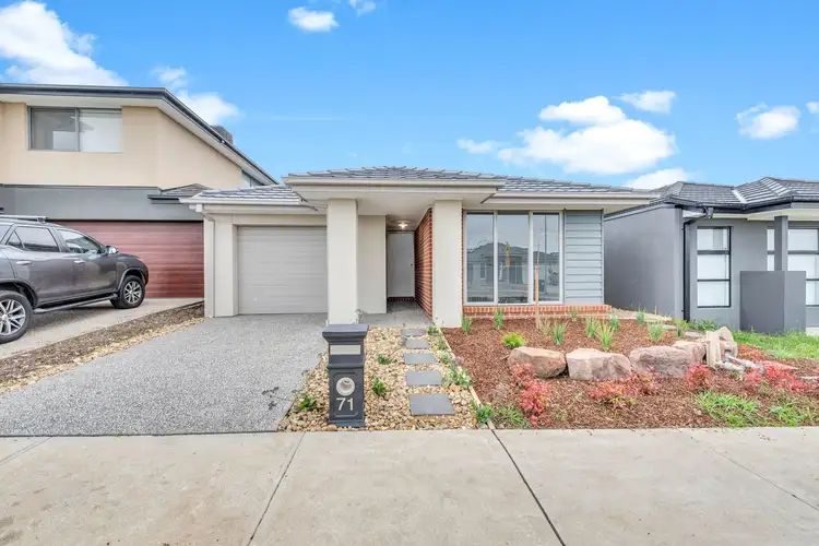 71 Athletic Circuit, Clyde VIC 3978