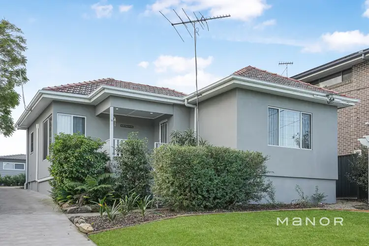 19 Burlington Street, Northmead NSW 2152