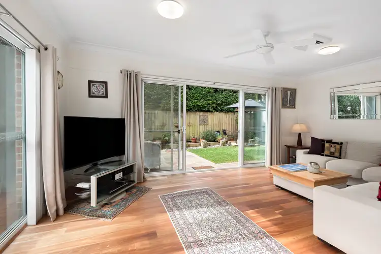 2/8 Hill Street