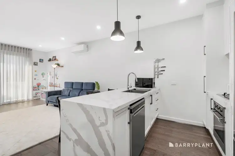 Third view of Homely townhouse listing, 5/283 Bell Street, Bellfield VIC 3081