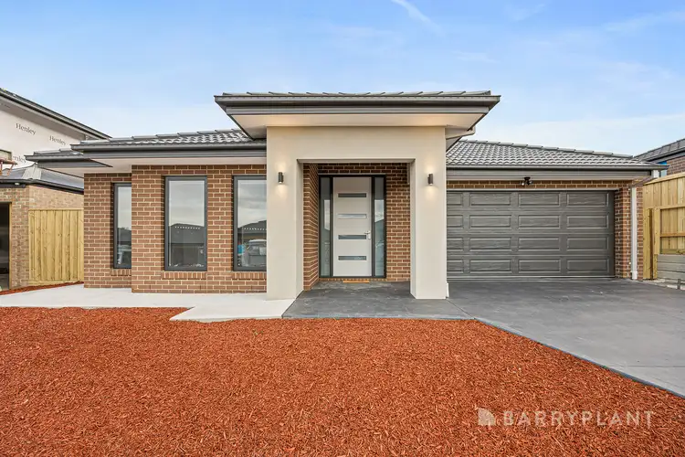 4 Topiary Street, Pakenham VIC 3810