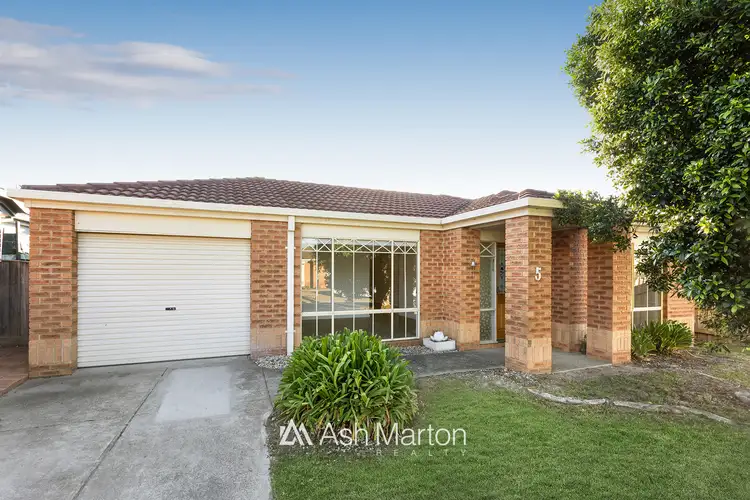 5 Rocklea Crescent, Skye VIC 3977