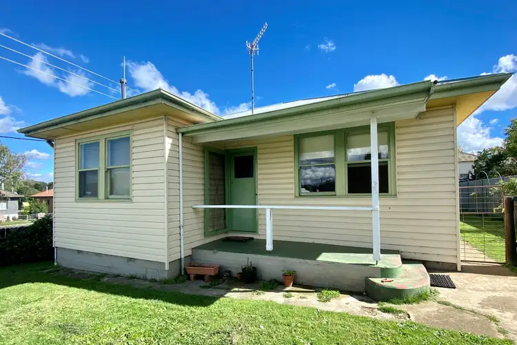 35 Commissioner Street, Cooma NSW 2630