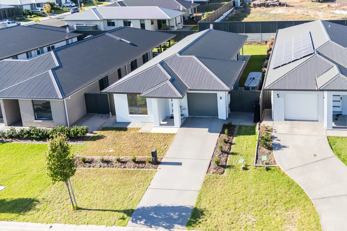 Main view of Homely house listing, 52 Bradford Circuit, Dubbo NSW 2830