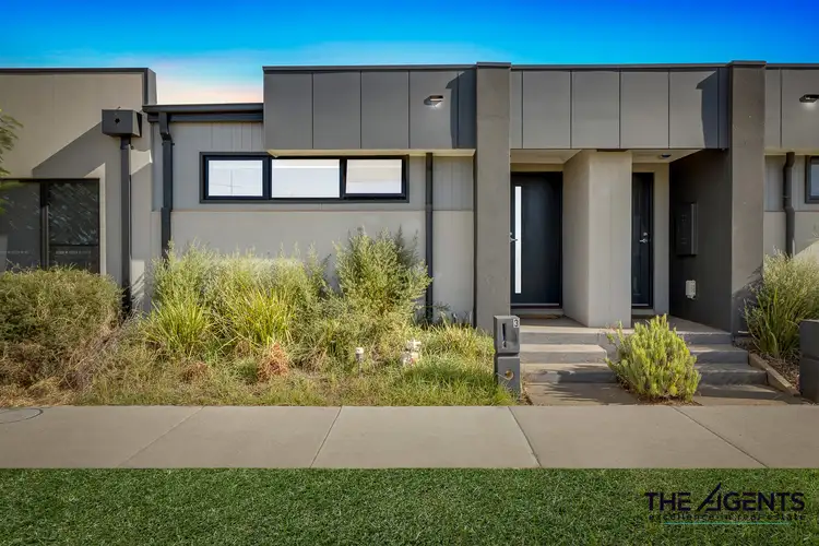 3 Rosebank Walk, Thornhill Park VIC 3335