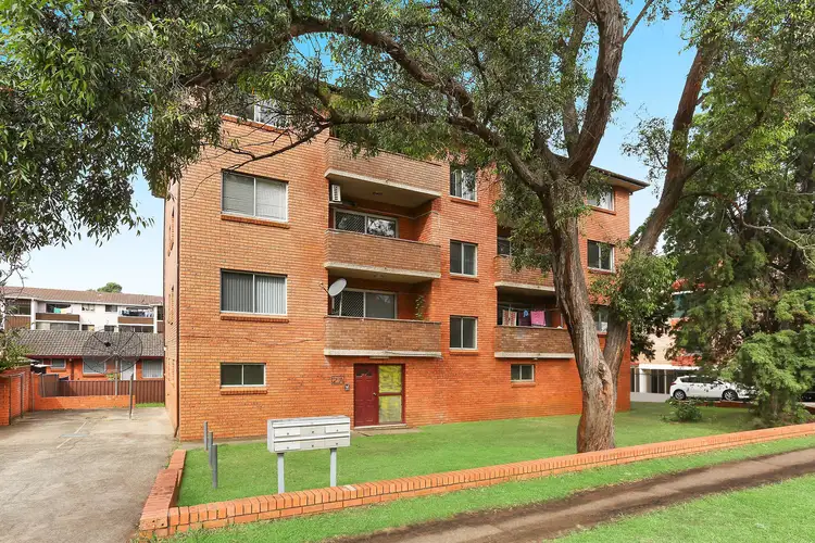 6/2A Forbes Street, Warwick Farm NSW 2170