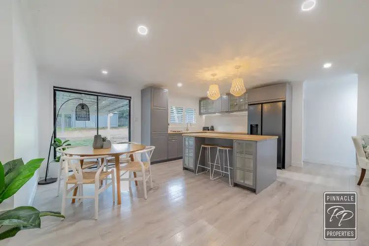 8 Mahonia Street, Bellbowrie QLD 4070