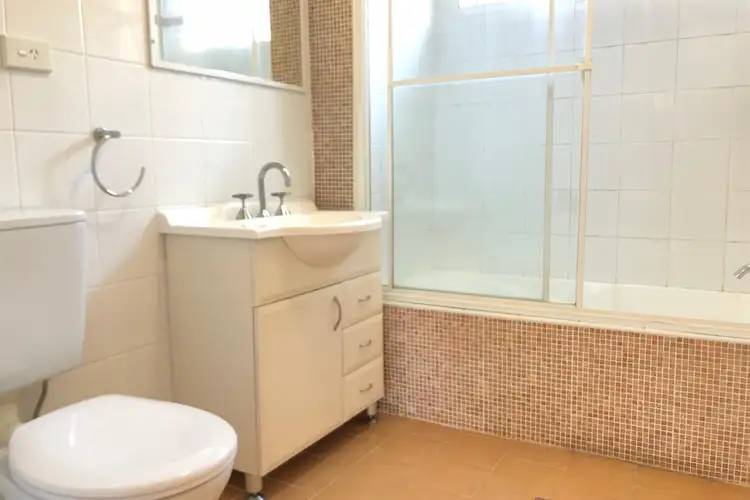 Fifth view of Homely apartment listing, 2/31 Kembla Street, Wollongong NSW 2500