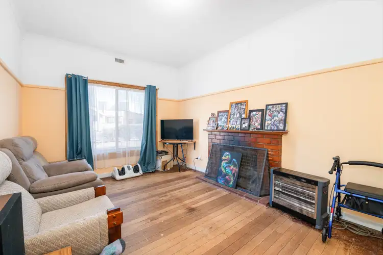 Fifth view of Homely house listing, 2 Carrington Street, Robinvale VIC 3549