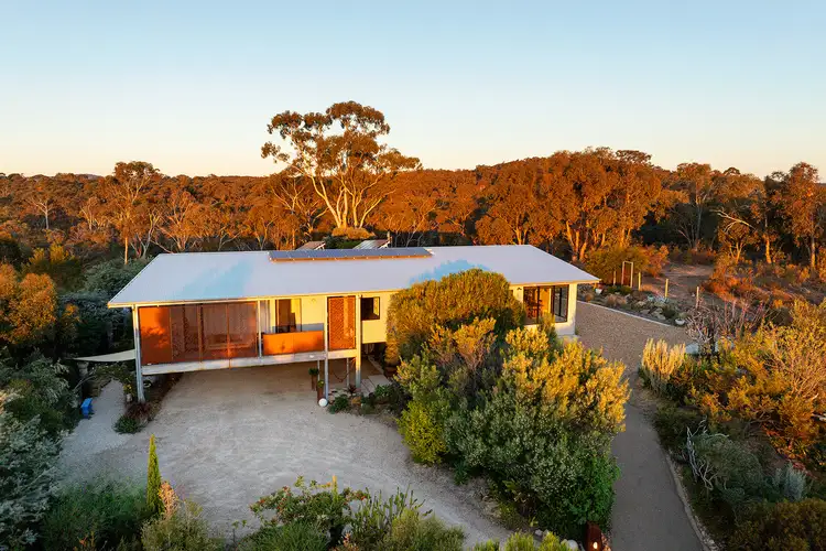 32 Wilkie Street, Castlemaine VIC 3450