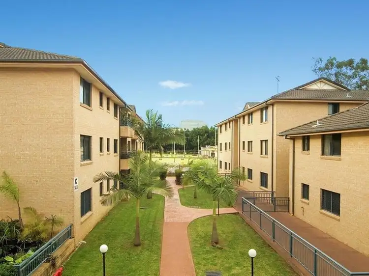 28/43 Northam Avenue, Bankstown NSW 2200