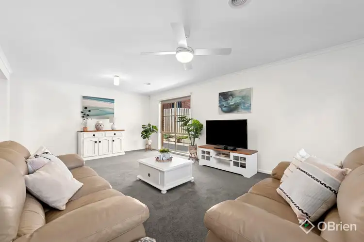 2 Black Wattle Place, Somerville VIC 3912