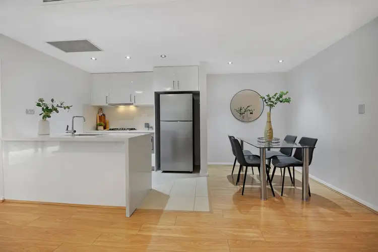 Second view of Homely apartment listing, 2/27-33 Boundary Street, Roseville NSW 2069