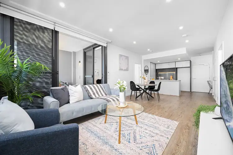 802/81B Lord Sheffield Circuit, Penrith NSW 2750