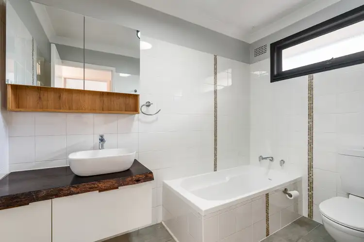104 Robsons Road, Keiraville NSW 2500