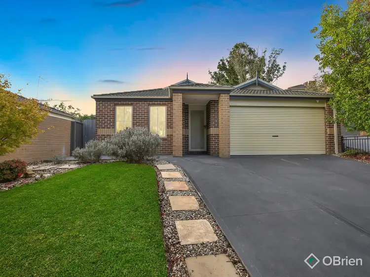 28 Lucerne Circuit, Pakenham VIC 3810