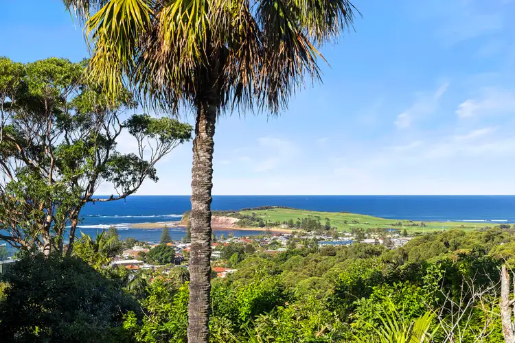 Main view of Homely house listing, 4 Edgecliffe Boulevard, Collaroy Plateau NSW 2097