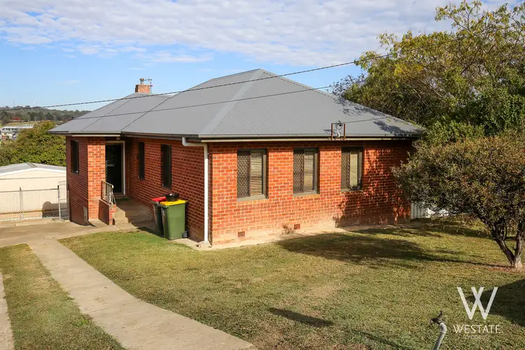 12 Parnham Street, West Bathurst NSW 2795