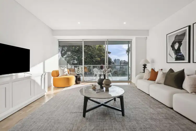 Third view of Homely apartment listing, 10/7 Northcliff Street, Milsons Point NSW 2061