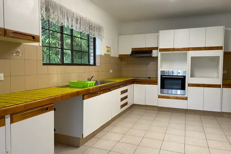 101 Duporth Avenue, Maroochydore QLD 4558