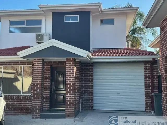 Third view of Homely townhouse listing, 2/7 Ashby Court, Chadstone VIC 3148