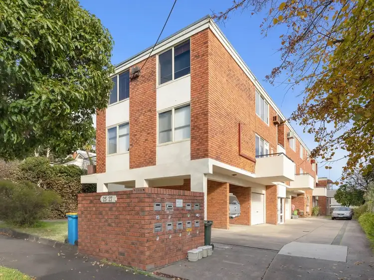 8/25-27 Gladstone Street, Kew VIC 3101
