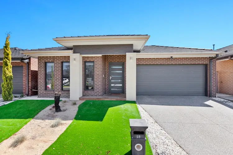 18 Rhubarb Road, Manor Lakes VIC 3024