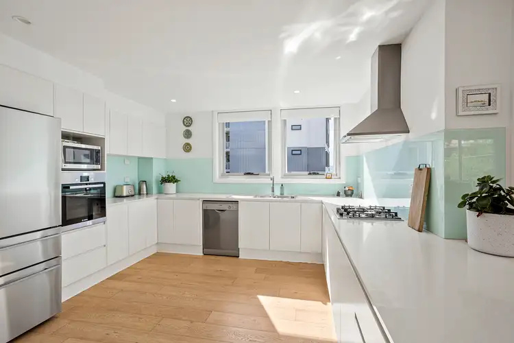 Third view of Homely apartment listing, 6/15 Park Street, Wollongong NSW 2500