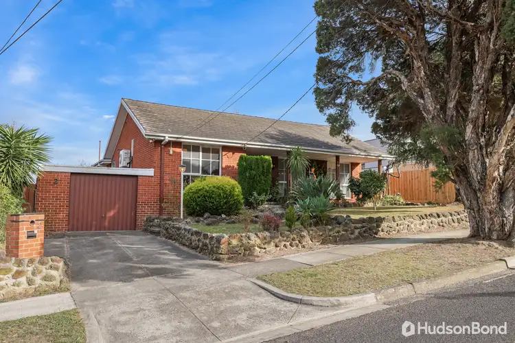 2 Santiago Street, Doncaster VIC 3108