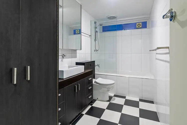 Sixth view of Homely apartment listing, 3/13a Hartpury Avenue, Elwood VIC 3184